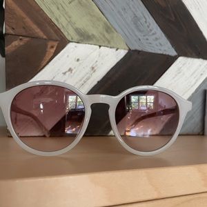 Banana Republic ROYCE/S  NWOT Shiny Sunglasses